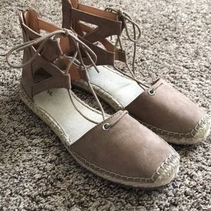 Nuede Espadrilles Like New